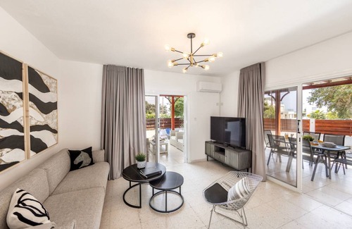 Pervolia Villa | 100 m² Villa ∙ 2 bedrooms ∙ 4 guests
