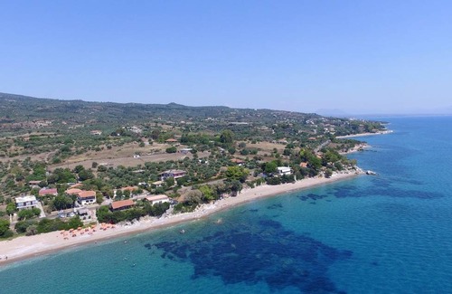 Likissa Villa | 100 m² Villa ∙ 2 bedrooms ∙ 4 guests