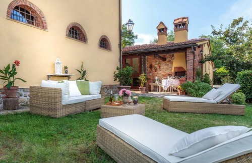 Uzzano Villa | 100 m² Villa ∙ 2 bedrooms ∙ 4 guests