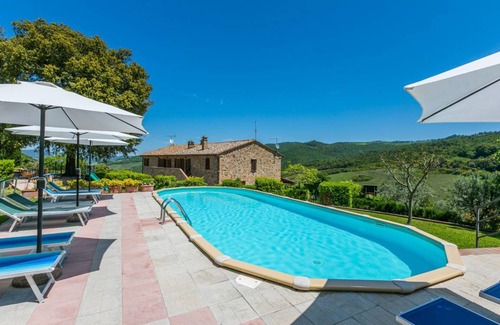 Volterra Villa | 100 m² Villa ∙ 3 bedrooms ∙ 7 guests