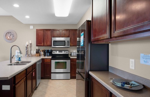 Fort Walton Beach - Destin Condo | ☀️100 steps 2 Beach-Wraparound Balcony-3 BR Beach Resort 316☀️