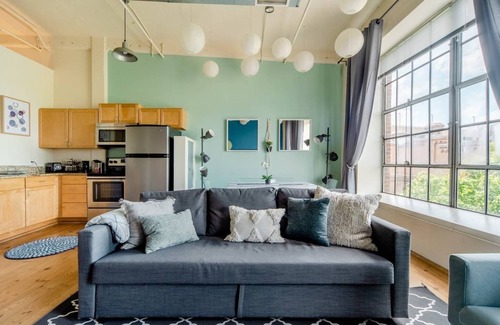 Downtown Apartment | 100 Year-Old Historic Brick 2BR Loft High Ceiling7