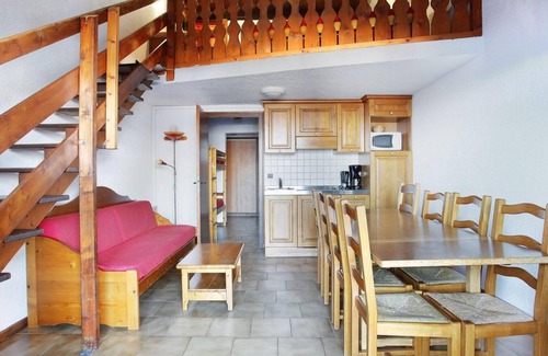 Les Carroz-d'Araches Apartment | 100m from ski slopes, tv, 26m², Les Carroz