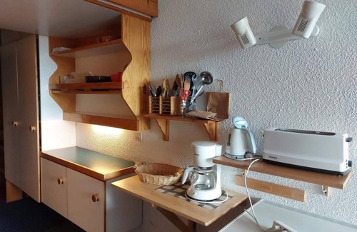 Arc-1800 Apartment | 100m from resort center, 8th floor, view mountain, balcony, tv, 25m², Les Arcs