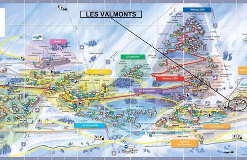 Les Bruyeres Apartment | 100m from shops, 3rd floor, view mountain, balcony, tv, ski locker, 40m², Les Menuires