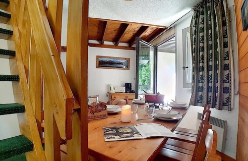 Reberty Apartment | 100m from ski slopes, 5th floor, tv, ski locker, 45m², Les Menuires