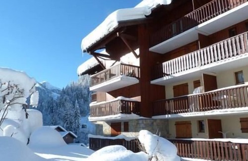 Areches Apartment | 100m from ski slopes, 2nd floor, parking, tv, 28m², Arêches-Beaufort