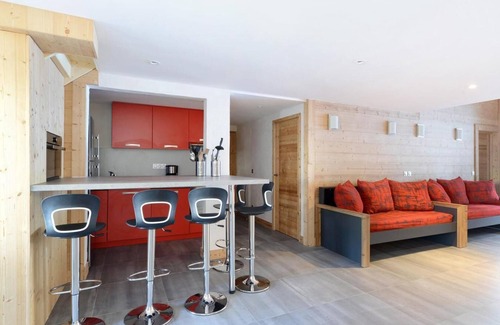 Bellentre Apartment | 100m from ski slopes, 4th floor, balcony, tv, ski locker, 168m², Montchavin La Plagne