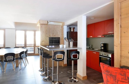 Bellentre Apartment | 100m from ski slopes, 4th floor, balcony, tv, ski locker, 168m², Montchavin La Plagne