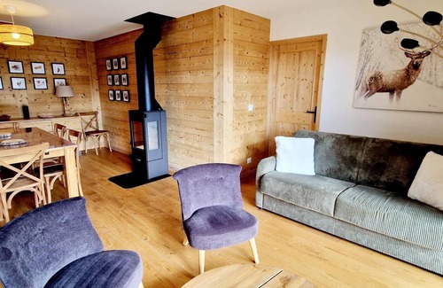 Montalbert Apartment | 100m from ski slopes, 3rd floor, view mountain, balcony, parking, tv, ski locker, 123m², Montalbert