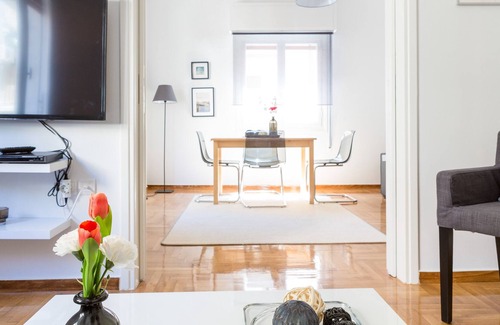 Kypseli Apartment | 100m² Stylish Urban Flat in Bohemian neighborhood