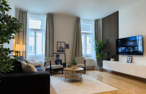 Prague 2 Apartment | 100m2 Wenceslas Comfort, 3BDR with Netflix