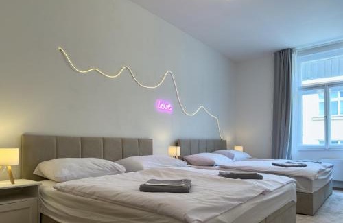 Prague 2 Apartment | 100m2 Wenceslas Comfort, 3BDR with Netflix