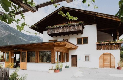 Lagundo Apartment | 100sqm apartment on the outskirts of Merano Valentinhof