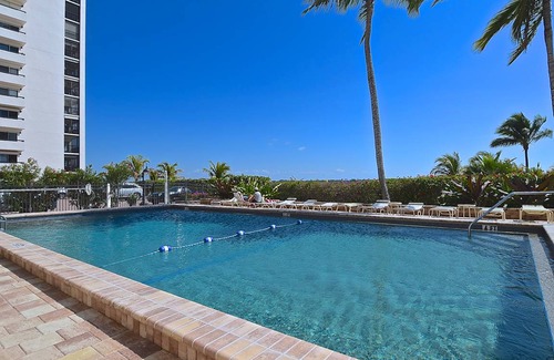 South Island Condo | 101 m² Condo ∙ 2 bedrooms ∙ 6 guests