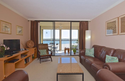 South Island Condo | 101 m² Condo ∙ 2 bedrooms ∙ 6 guests
