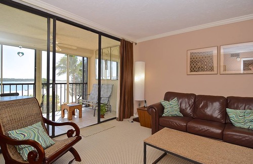South Island Condo | 101 m² Condo ∙ 2 bedrooms ∙ 6 guests
