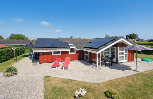 Flovt Strand House | 101 m² House ∙ 3 bedrooms ∙ 6 guests