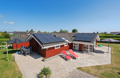 Flovt Strand House | 101 m² House ∙ 3 bedrooms ∙ 6 guests