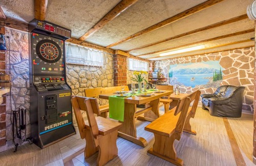 Bribir House | 101 m² House ∙ 4 bedrooms ∙ 8 guests