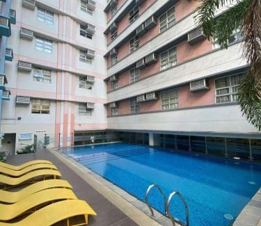 Pasay Hotel | 101 Newport Boulevard Condo