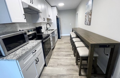 Isle of Palms Condo | #101 Ocean Inn 2 Bedroom 1.5 Bath Modern Favorite