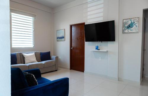 San Mateo Apartment | 101- Renovated City GEM near the beach with free parking