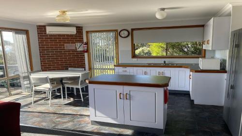 Pambula Beach House | 102 Coraki Drive Pambula Beach