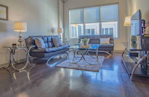 SoNo Apartment | 102 m² Apartment ∙ 2 bedrooms ∙ 5 guests
