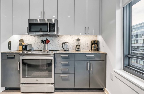 Capitol Hill Apartment | 102 m² Apartment ∙ 2 bedrooms ∙ 5 guests