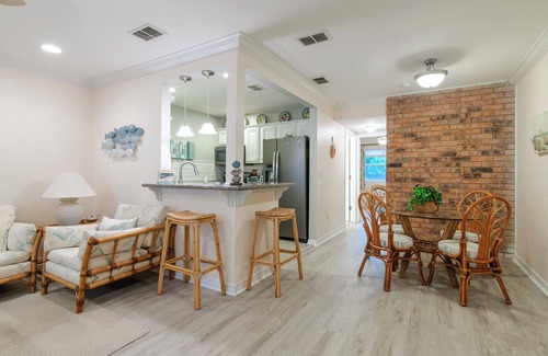 Biloxi Condo | 103 Cypress Cove ~ Beautiful 1 bedroom 1 bath beachfront condo in Biloxi