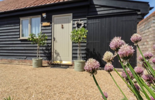 Weybread Cottage | 105 m² Cottage ∙ 2 bedrooms ∙ 4 guests