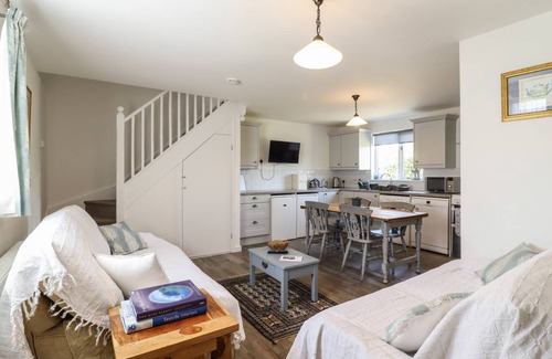 Weybread Cottage | 105 m² Cottage ∙ 2 bedrooms ∙ 4 guests