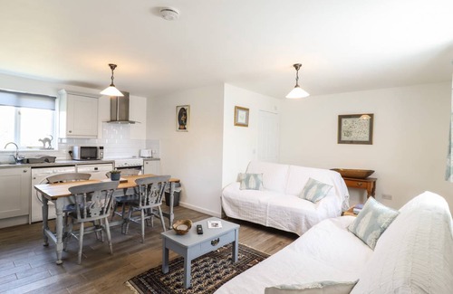 Weybread Cottage | 105 m² Cottage ∙ 2 bedrooms ∙ 4 guests