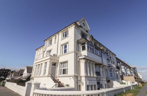 Littlestone-on-Sea Cottage | 105 m² Cottage ∙ 2 bedrooms ∙ 4 guests