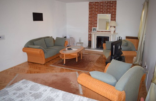 Sveti Filip i Jakov Apartment | 105 m² Apartment ∙ 3 bedrooms ∙ 8 guests