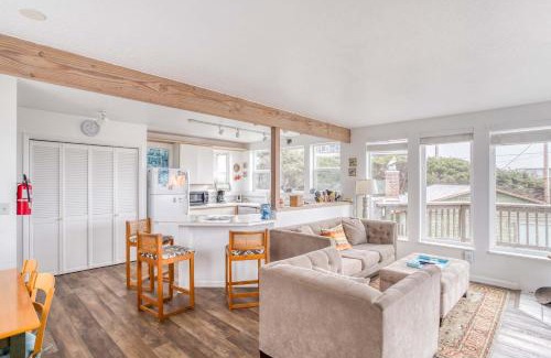 Manzanita House | 1058 Beach MCA 59 - Meredith Lodging