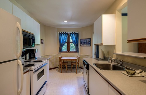 Mont-Tremblant Condo | 107-3 JARDIN DU VILLAGE, Village de Mont Tremblant