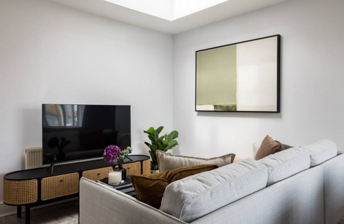 St. Johns Wood Apartment | 107 m² Apartment ∙ 3 bedrooms ∙ 6 guests