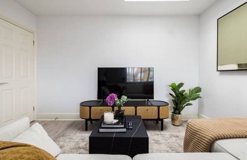 St. Johns Wood Apartment | 107 m² Apartment ∙ 3 bedrooms ∙ 6 guests
