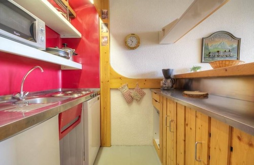 Arc-1800 Apartment | 10m from resort center, 1st floor, balcony, tv, 33m², Les Arcs
