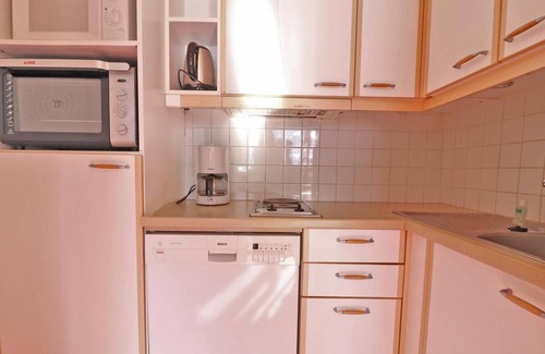 Meribel-Mottaret Apartment | 10m from ski slopes, Ground floor, balcony, ski locker, 40m², Méribel-Mottaret