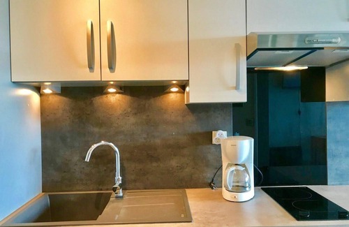 Villard-de-Lans Apartment | 10m from ski slopes, 7th floor, balcony, parking, tv, ski locker, 24m², Villard de Lans