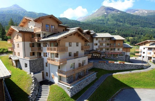 Val Cenis Apartment | 10m from ski slopes, 2nd floor, balcony, parking, tv, ski locker, 40m², Val Cenis