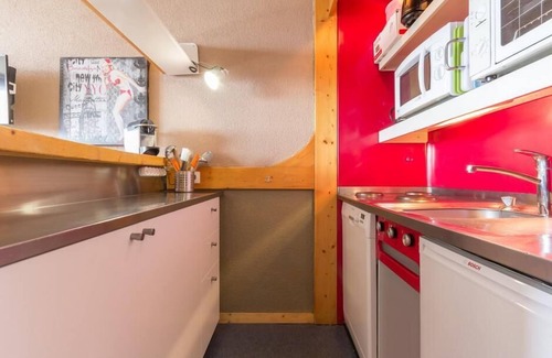 Arc-1800 Apartment | 10m from ski slopes, 2nd floor, view valley, balcony, tv, 33m², Les Arcs
