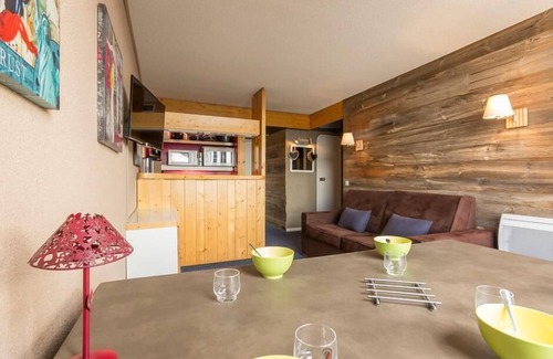 Arc-1800 Apartment | 10m from ski slopes, 2nd floor, view valley, balcony, tv, 33m², Les Arcs