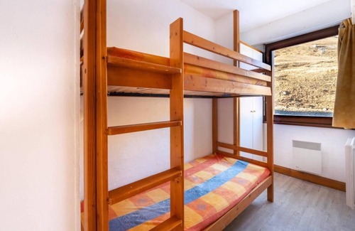 Tignes le Lac Apartment | 10m from ski slopes, 5th floor, balcony, tv, ski locker, 52m², Tignes