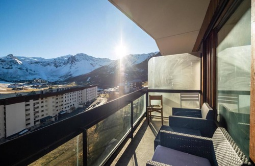 Tignes le Lac Apartment | 10m from ski slopes, 5th floor, balcony, tv, ski locker, 52m², Tignes
