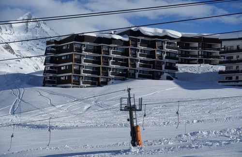 Le Lavachet Apartment | 10m from ski slopes, Ground floor, view ski slopes, balcony, tv, ski locker, 45m², Tignes