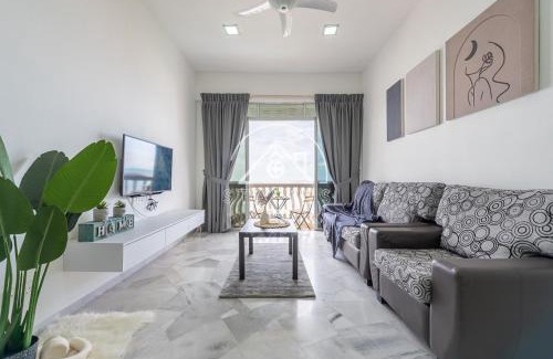 Taman Tanjung Apartment | (10Pax) 3BR Glory Beach Resort Seaview